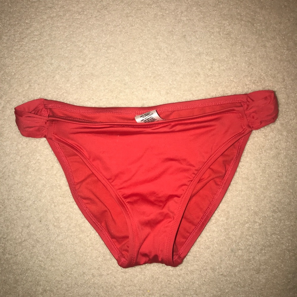 Medium red swim bottoms
